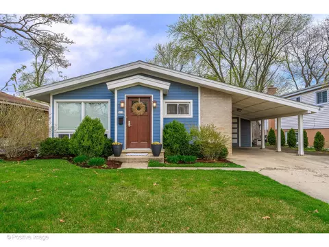 322 Southgate Dr, Northbrook, IL 60062