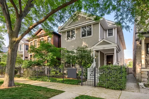 3707 N Marshfield Ave, Chicago, IL 60613