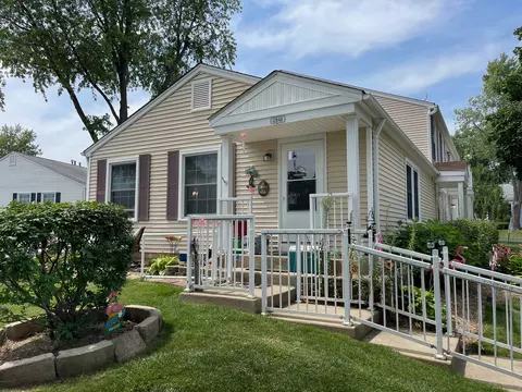 1284 Pleasant Ave #67-A, Glendale Heights, IL 60139