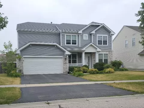 736 Portsmouth Dr, Pingree Grove, IL 60140