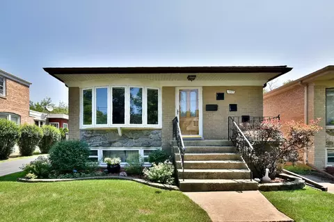 2527 Oak St, River Grove, IL 60171