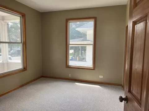 460 Addison St, Elgin, IL 60120 photo 16