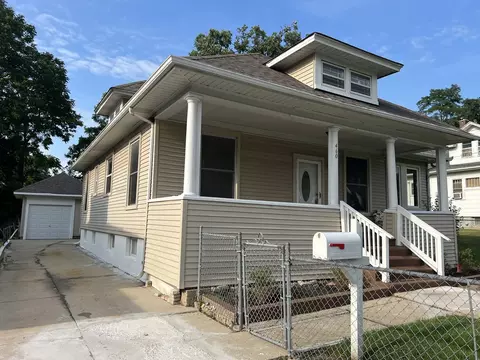 460 Addison St, Elgin, IL 60120 photo 3
