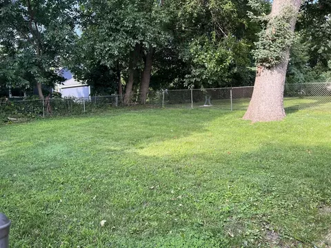 460 Addison St, Elgin, IL 60120 photo 22