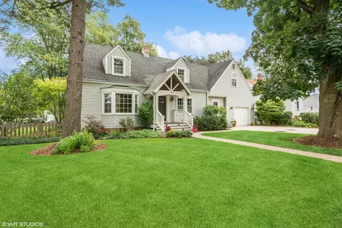 405 S Lake St, Grayslake, IL 60030