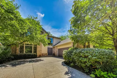 840 Croftridge Ln, Highland Park, IL 60035