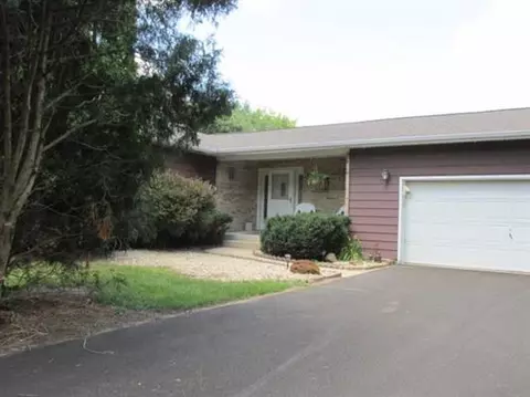 15902 Rachel Ln, Davis Junction, IL 61020
