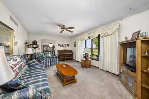 1745 Nelson Rd, Morris, IL 60450 photo 5