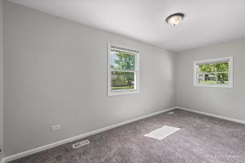 2216 Colby Dr, Mchenry, IL 60050 photo 14