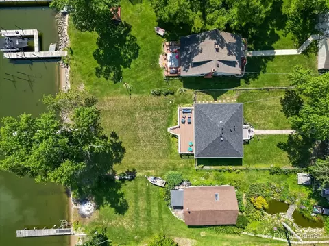 2216 Colby Dr, Mchenry, IL 60050 photo 45