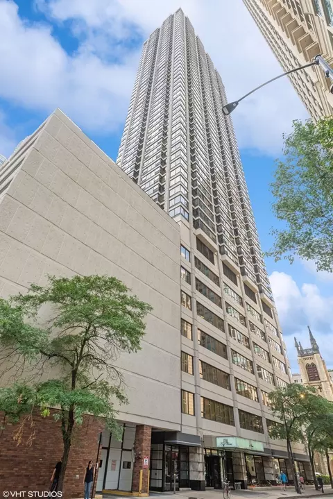 30 E Huron St #1602, Chicago, IL 60611