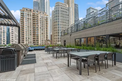 30 E Huron St #1602, Chicago, IL 60611 photo 16