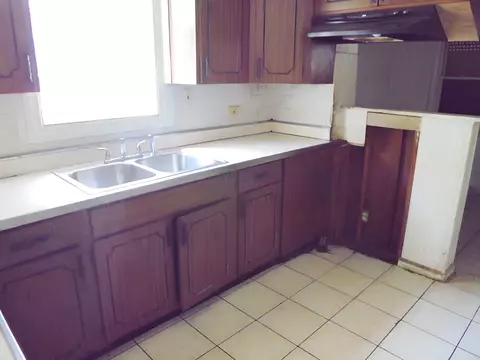 10024 S Eberhart Ave, Chicago, IL 60628 photo 11