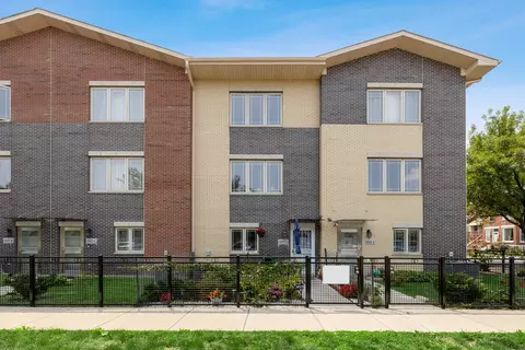 3505 S Parnell Ave #A, Chicago, IL 60609
