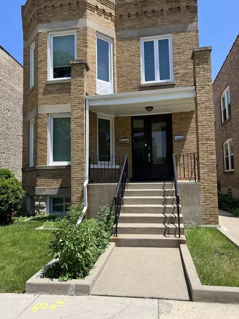 4737 N Kedvale Ave, Chicago, IL 60630