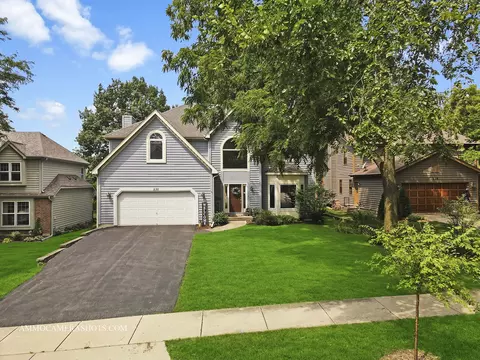 530 Whittier Ave, Glen Ellyn, IL 60137