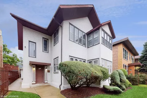 6915 S Jeffery Blvd, Chicago, IL 60649
