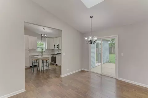 935 Fieldside Ln, Aurora, IL 60504 photo 8