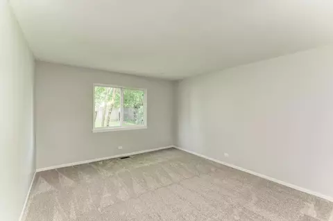 935 Fieldside Ln, Aurora, IL 60504 photo 18