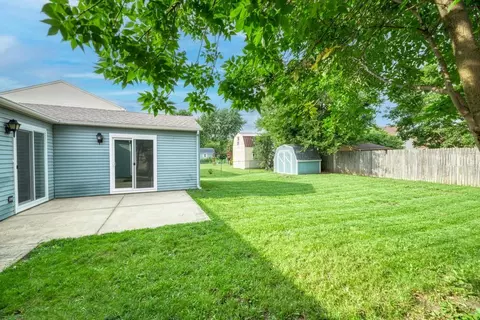 935 Fieldside Ln, Aurora, IL 60504 photo 27