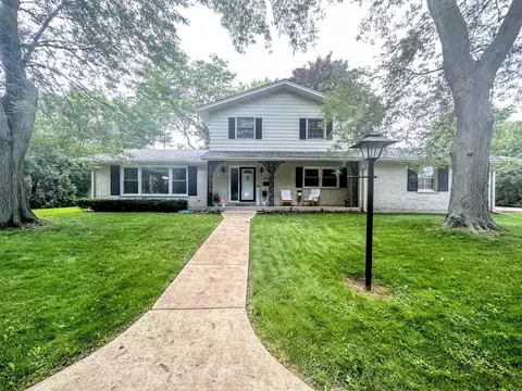 2440 N Poplar St, Waukegan, IL 60087