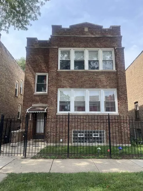 912 N Leclaire Ave, Chicago, IL 60651
