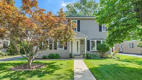 645 N Vista Ave, Lombard, IL 60148