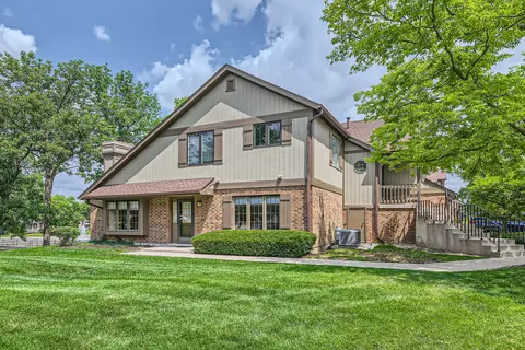 13380 S Oak Hills Pkwy #V3, Palos Heights, IL 60463