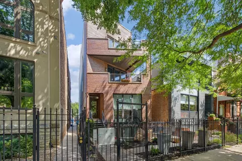 1229 N Campbell Ave #3, Chicago, IL 60622