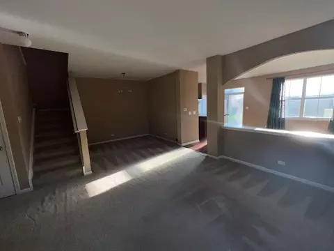 417 Blackstone Ave, Elgin, IL 60124 photo 10
