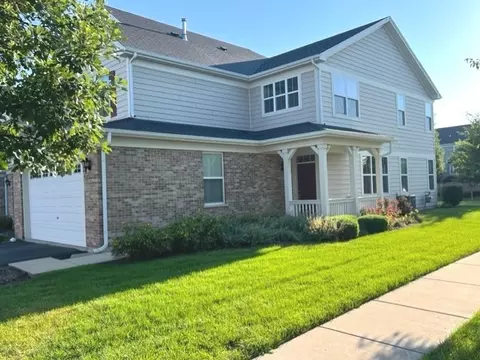 417 Blackstone Ave, Elgin, IL 60124 photo 3