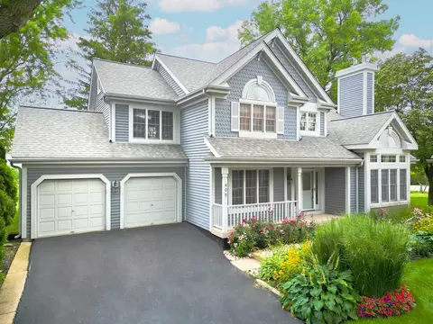 408 Hawk Ct, Darien, IL 60561