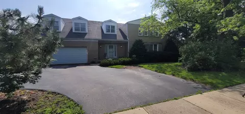 9235 Long Ave, Skokie, IL 60077
