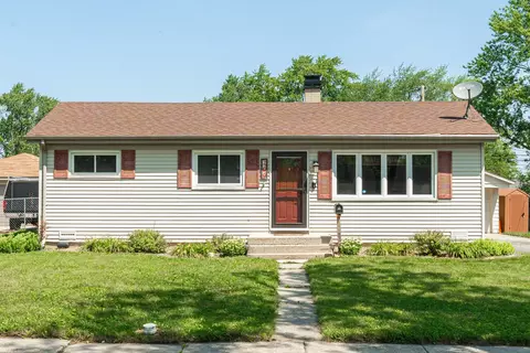 700 W Vermont St, Villa Park, IL 60181