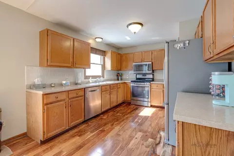 119 N Bauer Rd, Mchenry, IL 60050 photo 6
