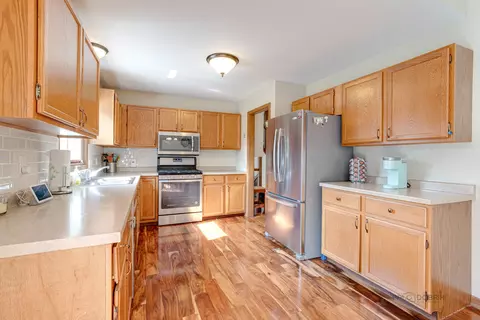 119 N Bauer Rd, Mchenry, IL 60050 photo 7