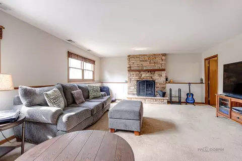119 N Bauer Rd, Mchenry, IL 60050 photo 12