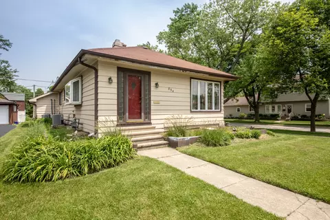 894 Rose Ave, Des Plaines, IL 60016