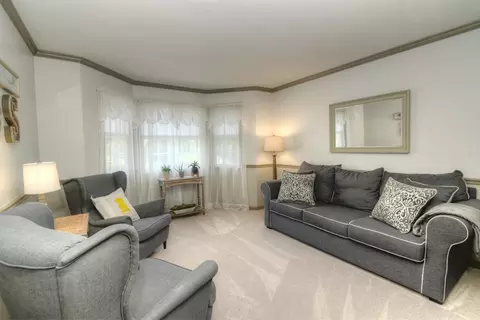 904 Hampton Dr, Carol Stream, IL 60188 photo 6