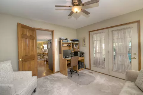 904 Hampton Dr, Carol Stream, IL 60188 photo 16