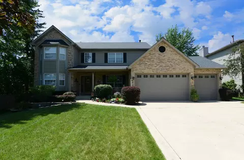 904 Hampton Dr, Carol Stream, IL 60188