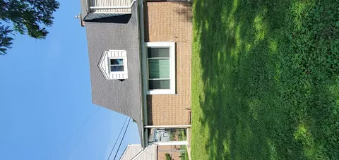 2230 E 96th St, Chicago, IL 60617 photo 2