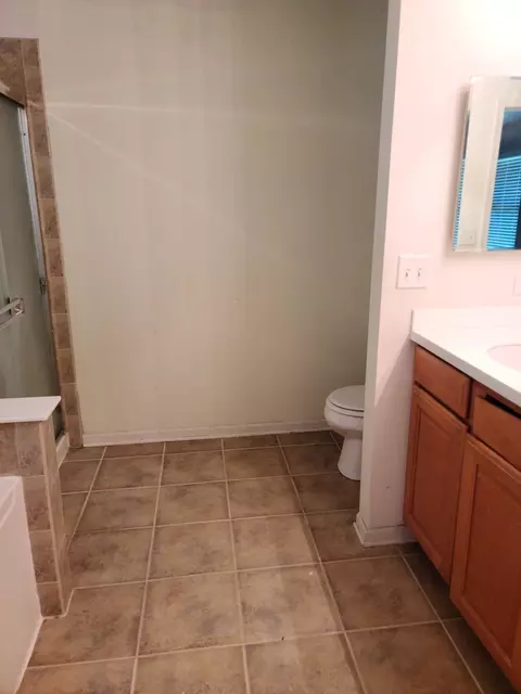 656 Biltmore Dr, Bartlett, IL 60103 photo 15