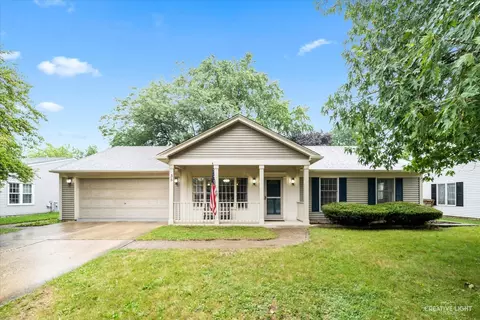 35 Ingleshire Rd, Montgomery, IL 60538