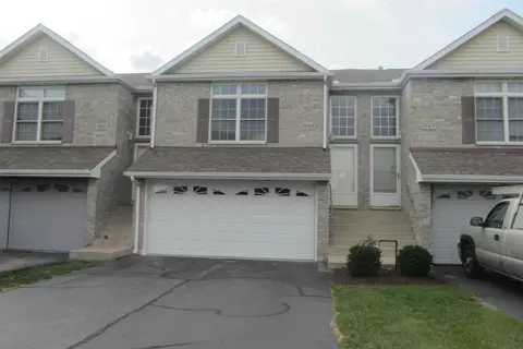 1549 Stonefield Dr, Dekalb, IL 60115