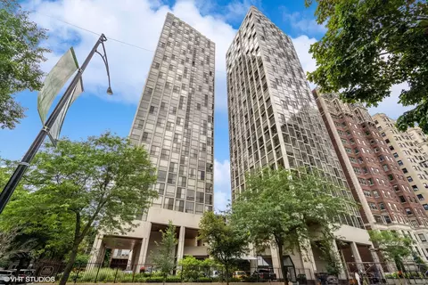 345 W Fullerton Ave #1903, Chicago, IL 60614