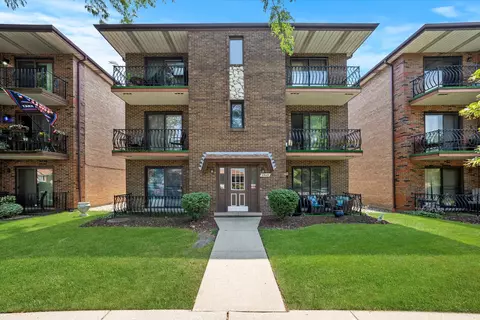 6545 W 64th Pl #3E, Chicago, IL 60638