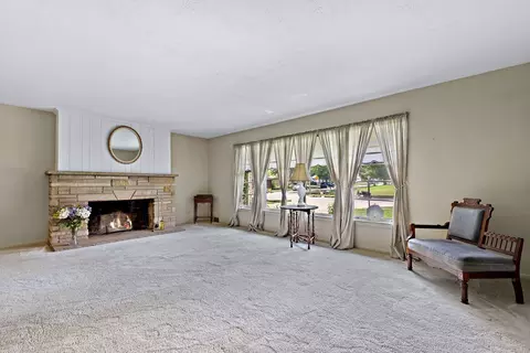 3500 Brookmeade Dr, Rolling Meadows, IL 60008 photo 3