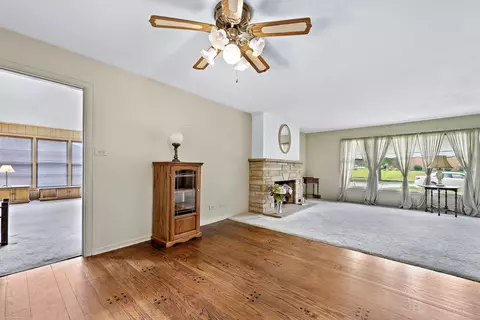 3500 Brookmeade Dr, Rolling Meadows, IL 60008 photo 6