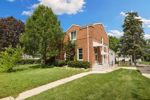 7234 W Berwyn Ave, Chicago, IL 60656